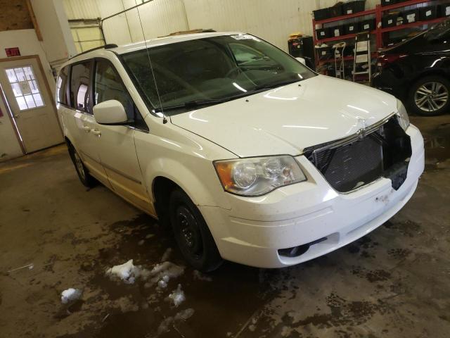 Photo 4 from auction – 2010 CHRYSLER TOWN & COU with VIN 2A4RR5D17AR284757