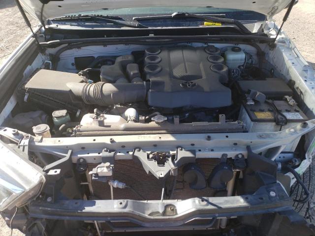 Photo 11 from auction – 2018 TOYOTA 4RUNNER SR with VIN JTEBU5JR8J5503086