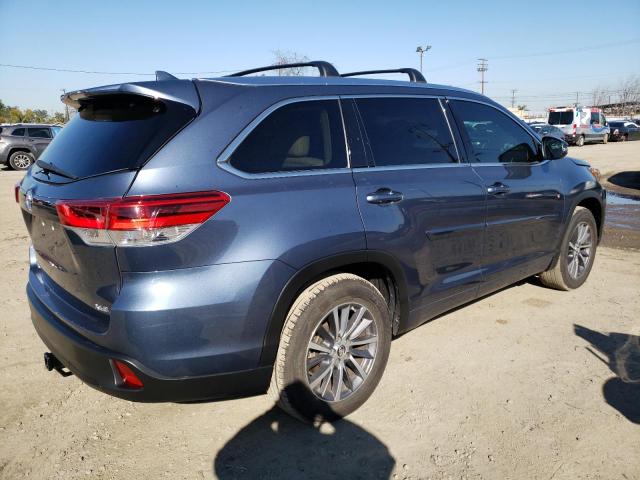 Photo 3 from auction – 2017 TOYOTA HIGHLANDER with VIN 5TDKZRFH1HS210194
