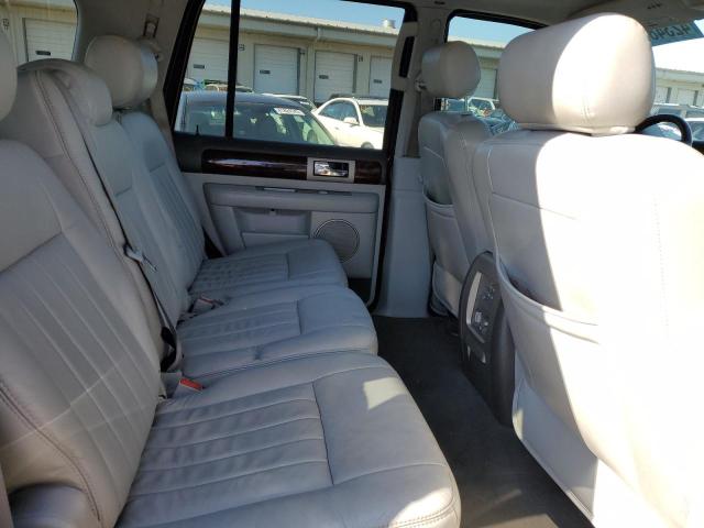 Photo 11 from auction – 2004 LINCOLN NAVIGATOR with VIN 5LMFU28RX4LJ39207