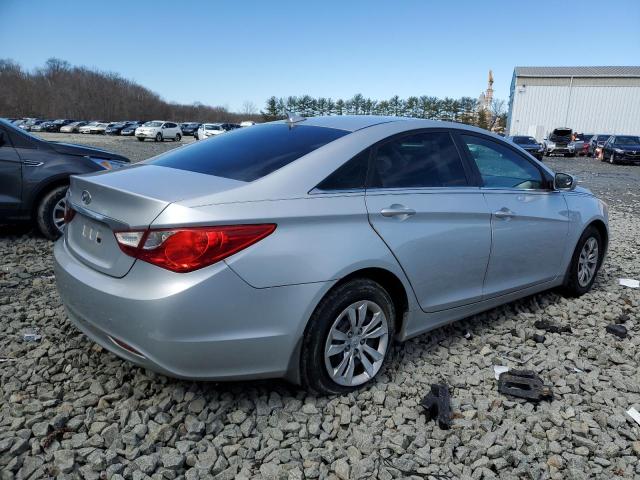 Photo 3 from auction – 2012 HYUNDAI SONATA with VIN 5NPEB4AC9CH485598
