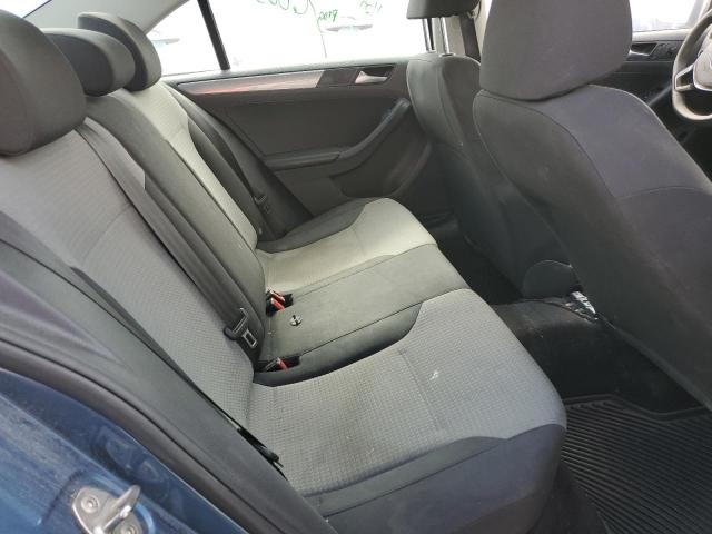 Photo 10 from auction – 2018 VOLKSWAGEN JETTA S with VIN 3VW2B7AJ3JM261699