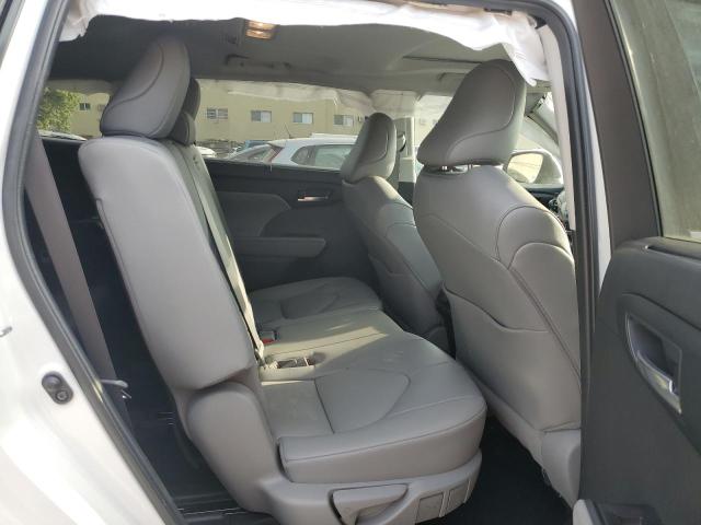 Photo 11 from auction – 2022 TOYOTA HIGHLANDER with VIN 5TDGZRAH9NS542859