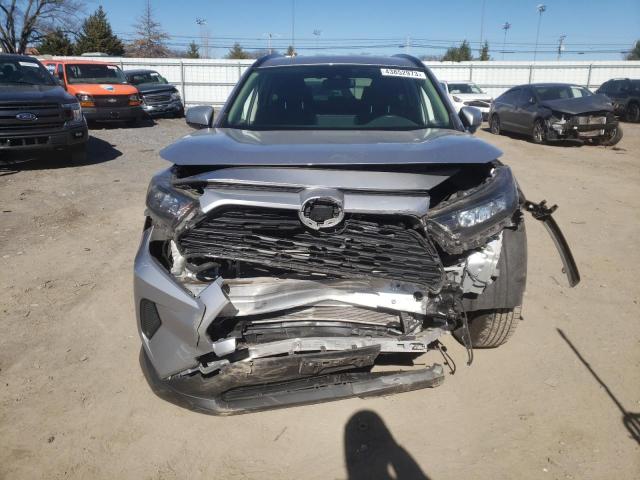 Photo 5 from auction – 2019 TOYOTA RAV4 LE with VIN JTMMWRFV2KD010743