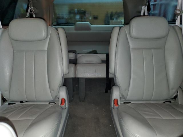Photo 10 from auction – 2005 CHRYSLER TOWN & COU with VIN 2C4GP54L85R228062