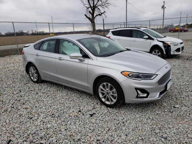 Photo 4 from auction – 2019 FORD FUSION TIT with VIN 3FA6P0SU9KR114948