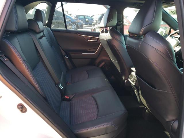 Photo 11 from auction – 2020 TOYOTA RAV4 with VIN JTMEWRFV7LD544066
