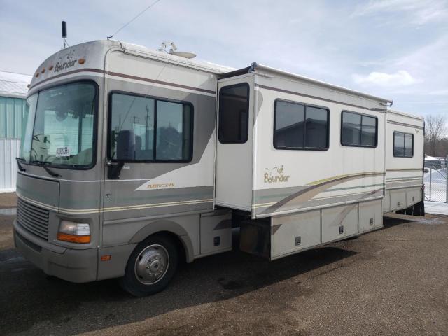 Photo 2 from auction – 2000 FLEETWOOD BOUNDER with VIN 3FCNF53S5XJA35253