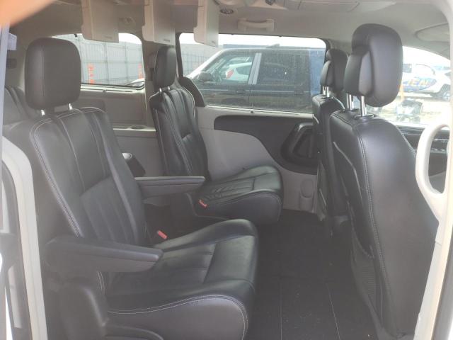 Photo 11 from auction – 2011 CHRYSLER TOWN & COU with VIN 2A4RR8DG1BR704021