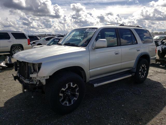 TOYOTA 4RUNNER SR 2000 with VIN JT3HN86R0Y0284352 - Photo from auction