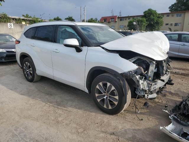 Photo 4 from auction – 2022 TOYOTA HIGHLANDER with VIN 5TDGZRAH9NS542859