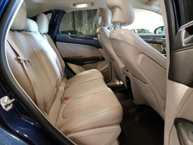 Photo 11 from auction – 2017 LINCOLN MKC RESERV with VIN 5LMCJ3D95HUL71544