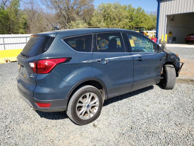 Photo 3 from auction – 2019 FORD ESCAPE SE with VIN 1FMCU9GD5KUB14243