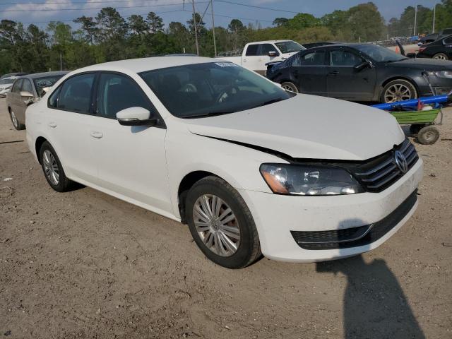 Photo 4 from auction – 2015 VOLKSWAGEN PASSAT S with VIN 1VWAS7A31FC046263
