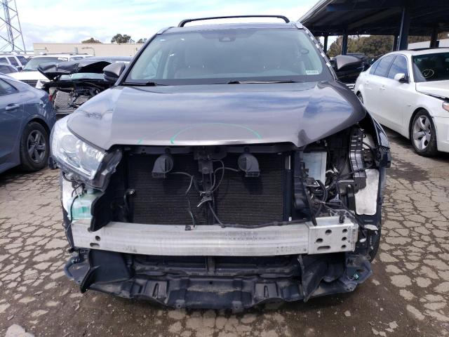 Photo 5 from auction – 2017 TOYOTA HIGHLANDER with VIN 5TDDZRFH9HS381168