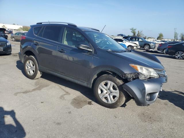 Photo 4 from auction – 2015 TOYOTA RAV4 LE with VIN JTMZFREV2FD067862