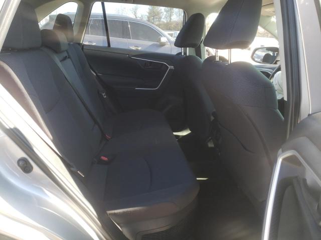 Photo 11 from auction – 2019 TOYOTA RAV4 LE with VIN JTMMWRFV2KD010743