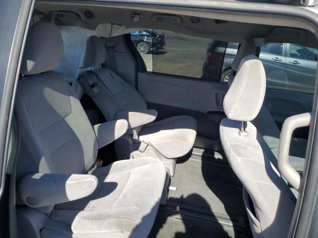 Photo 11 from auction – 2015 TOYOTA SIENNA LE with VIN 5TDKK3DC0FS530094