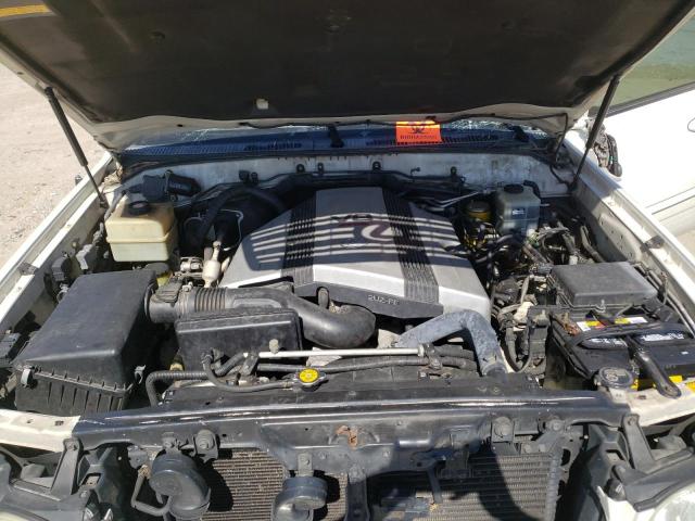 Photo 11 from auction – 2005 LEXUS LX 470 with VIN JTJHT00W254002506