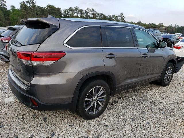 Photo 3 from auction – 2018 TOYOTA HIGHLANDER with VIN 5TDJZRFH1JS523540