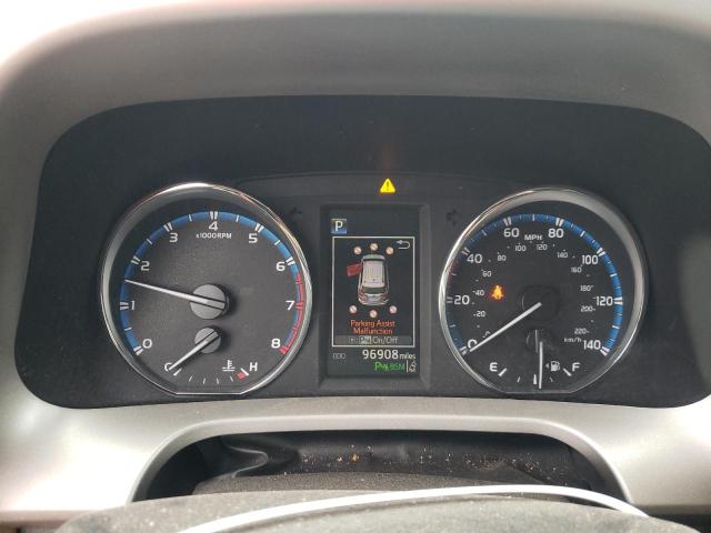 Photo 9 from auction – 2017 TOYOTA RAV4 LIMIT with VIN 2T3YFREVXHW340810