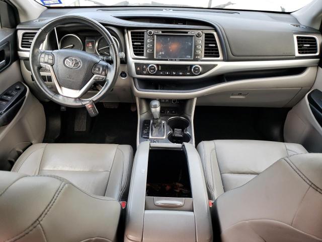 Photo 8 from auction – 2018 TOYOTA HIGHLANDER with VIN 5TDJZRFH1JS523540