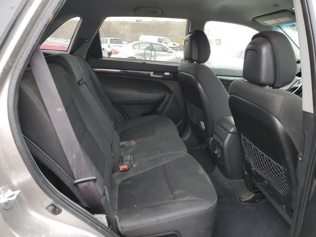 Photo 11 from auction – 2014 KIA SORENTO LX with VIN 5XYKTDA79EG530035