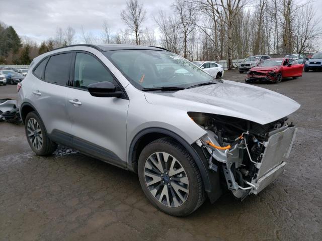 Photo 4 from auction – 2020 FORD ESCAPE SE with VIN 1FMCU9BZ3LUC09307