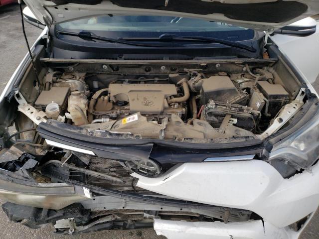 Photo 11 from auction – 2017 TOYOTA RAV4 XLE with VIN JTMWFREV2HJ703087