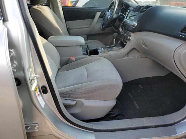 Photo 5 from auction – 2012 TOYOTA HIGHLANDER with VIN 5TDZA3EH0CS019105