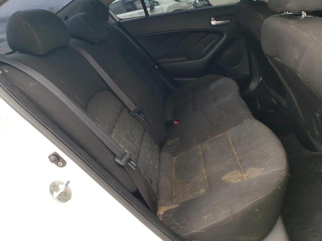 Photo 10 from auction – 2017 KIA FORTE LX with VIN 3KPFK4A78HE091495