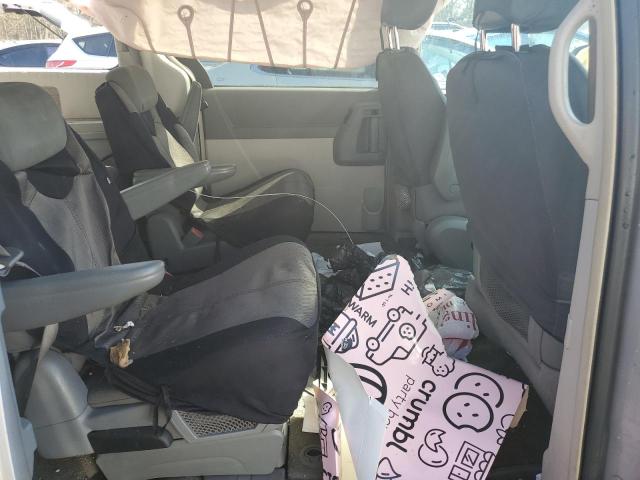 Photo 11 from auction – 2010 CHRYSLER TOWN & COU with VIN 2A4RR5D17AR279140