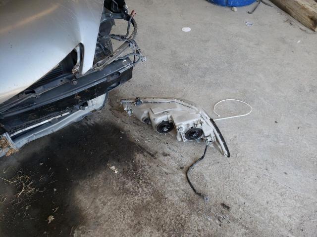 Photo 12 from auction – 2005 TOYOTA CAMRY LE with VIN 4T1BE32K65U613388