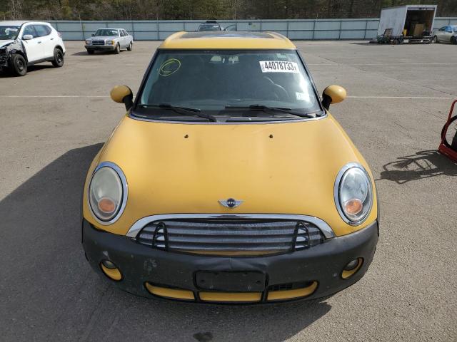 Photo 5 from auction – 2008 MINI COOPER CLU with VIN WMWML335X8TJ47127