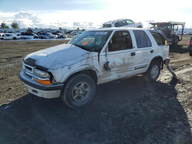 CHEVROLET BLAZER 1998 with VIN 1GNDT13W2W2110017 - Photo from auction