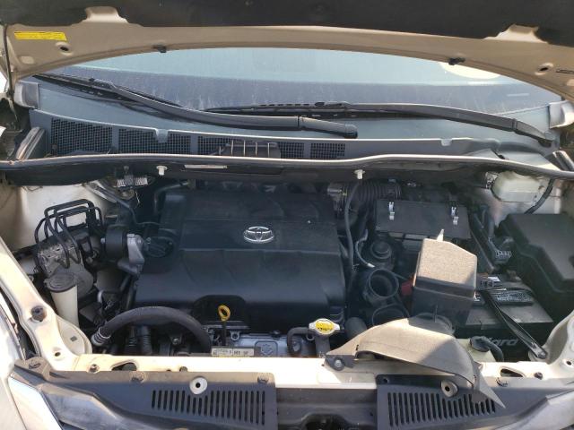 Photo 12 from auction – 2011 TOYOTA SIENNA XLE with VIN 5TDYK3DCXBS004687