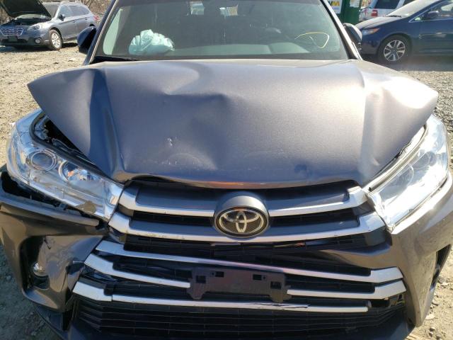 Photo 12 from auction – 2019 TOYOTA HIGHLANDER with VIN 5TDJZRFH1KS622876