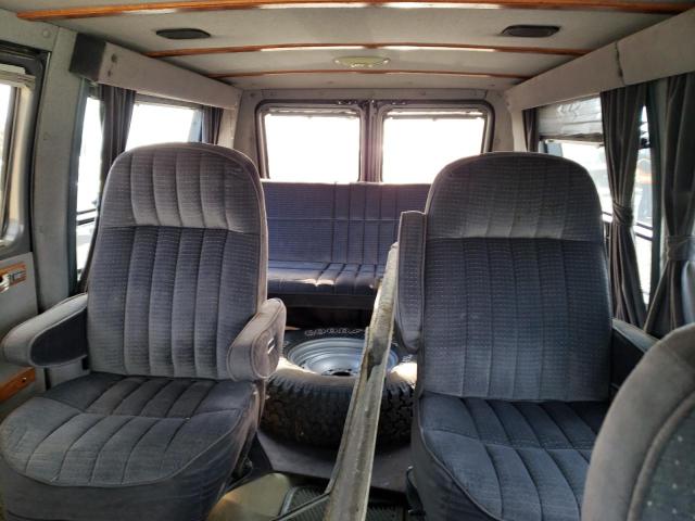 Photo 10 from auction – 1990 CHEVROLET G20 with VIN 2GBEG25K9L4126277