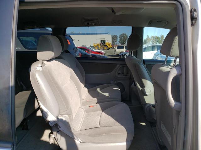 Photo 11 from auction – 2004 TOYOTA SIENNA CE with VIN 5TDZA23C64S164619