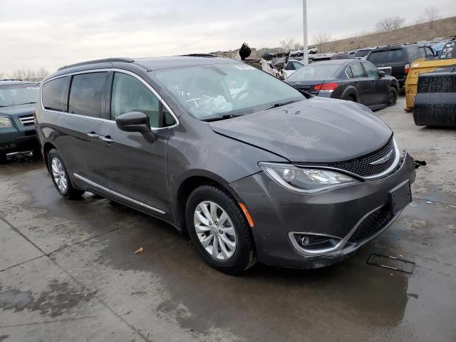 Photo 4 from auction – 2017 CHRYSLER PACIFICA T with VIN 2C4RC1BG0HR675928
