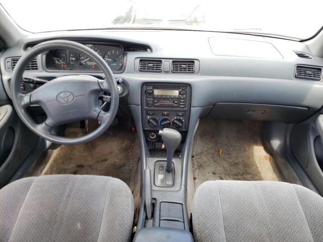 Photo 8 from auction – 2000 TOYOTA CAMRY LE with VIN 4T1BF22K0YU115022