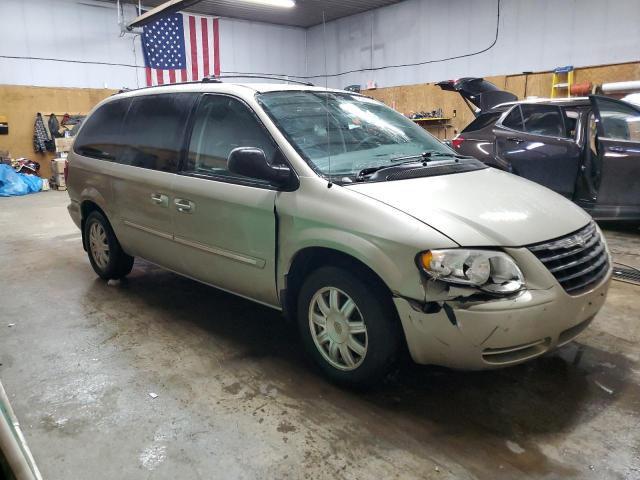 Photo 4 from auction – 2005 CHRYSLER TOWN & COU with VIN 2C4GP54L85R228062