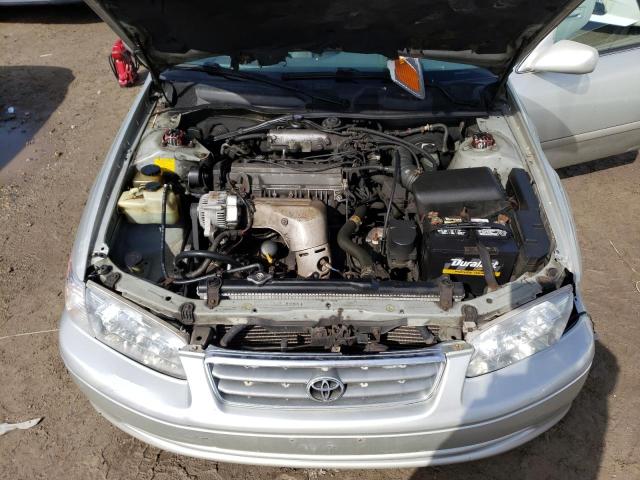 Photo 11 from auction – 2000 TOYOTA CAMRY CE with VIN 4T1BG22K0YU695840