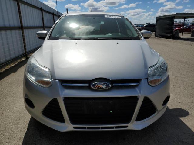 Foto 5 de la subasta – 2014 FORD FOCUS SE con VIN 1FADP3K29EL322905