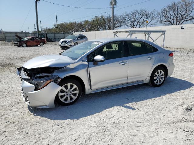 TOYOTA COROLLA LE 2022 with VIN JTDEPMAE7N3002546 - Photo from auction