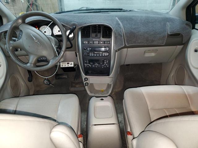 Photo 8 from auction – 2005 CHRYSLER TOWN & COU with VIN 2C4GP54L85R228062