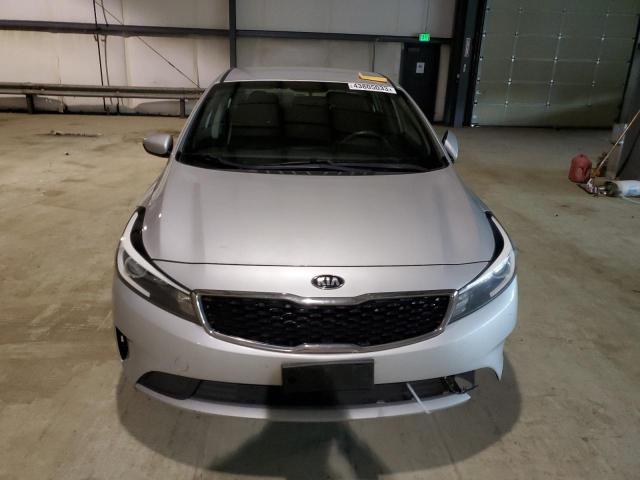 Photo 5 from auction – 2017 KIA FORTE LX with VIN 3KPFK4A7XHE093703