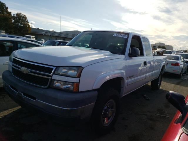 CHEVROLET SILVERADO 2006 with VIN 1GCHC29U96E184765 - Photo from auction