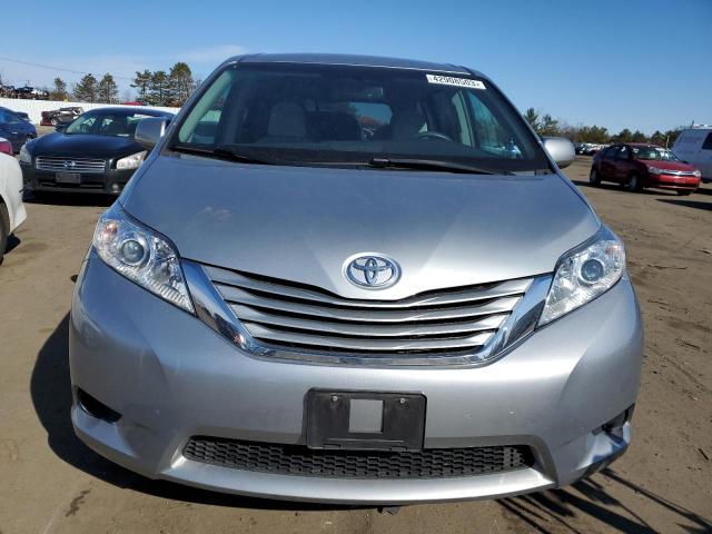 Photo 5 from auction – 2015 TOYOTA SIENNA LE with VIN 5TDJK3DC5FS110424