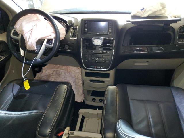 Photo 8 from auction – 2016 CHRYSLER TOWN & COU with VIN 2C4RC1BG6GR199232